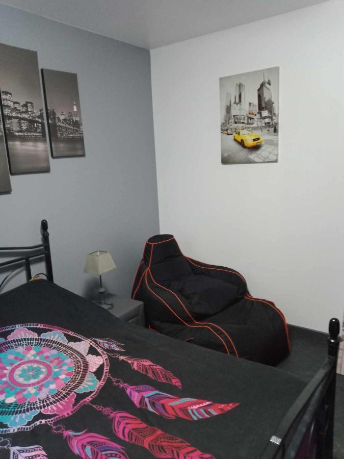 Agreable Chambre Chez L'Habitant 파임폴 외부 사진
